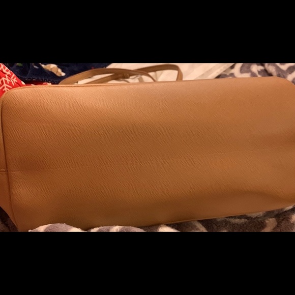 Kenneth Cole Reaction Camel colored tote bag - Picture 7 of 10